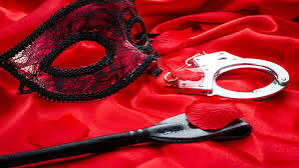 Secretos de alcoba: Accesorios eróticos que transforman tus noches