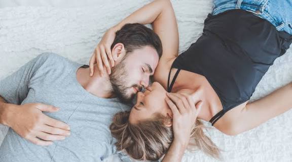 Cómo fortalecer la intimidad emocional sin sexo